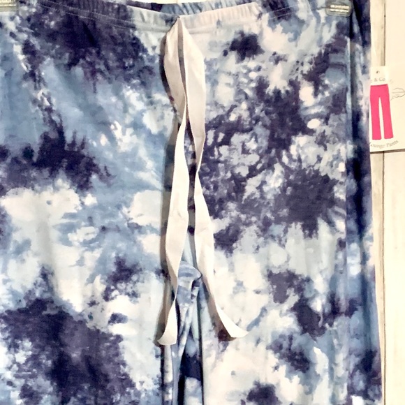 ☁️ Cozy PJ’s ☁️ - Picture 2 of 4